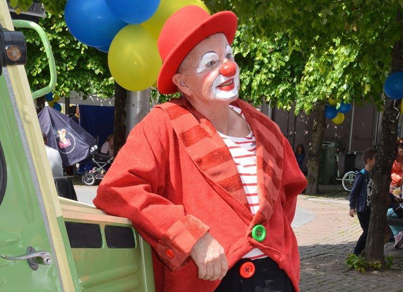 Uh-Oh: This Children’s Birthday Clown Is Getting Political